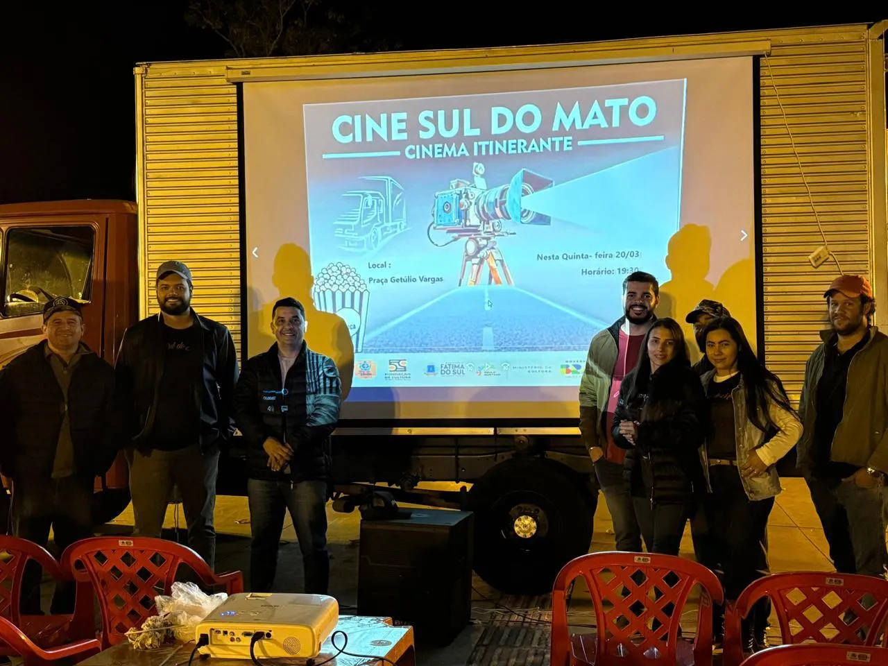 Sessao de cinema e cultura registrada pela RV Arte